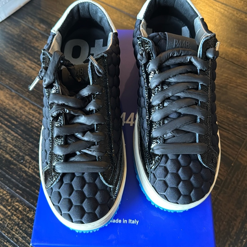 New P448 JohnP tennis shoes. Dress up or down! Super cute!